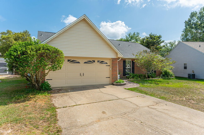 Foto del edificio - 4522 Parkwood Ln