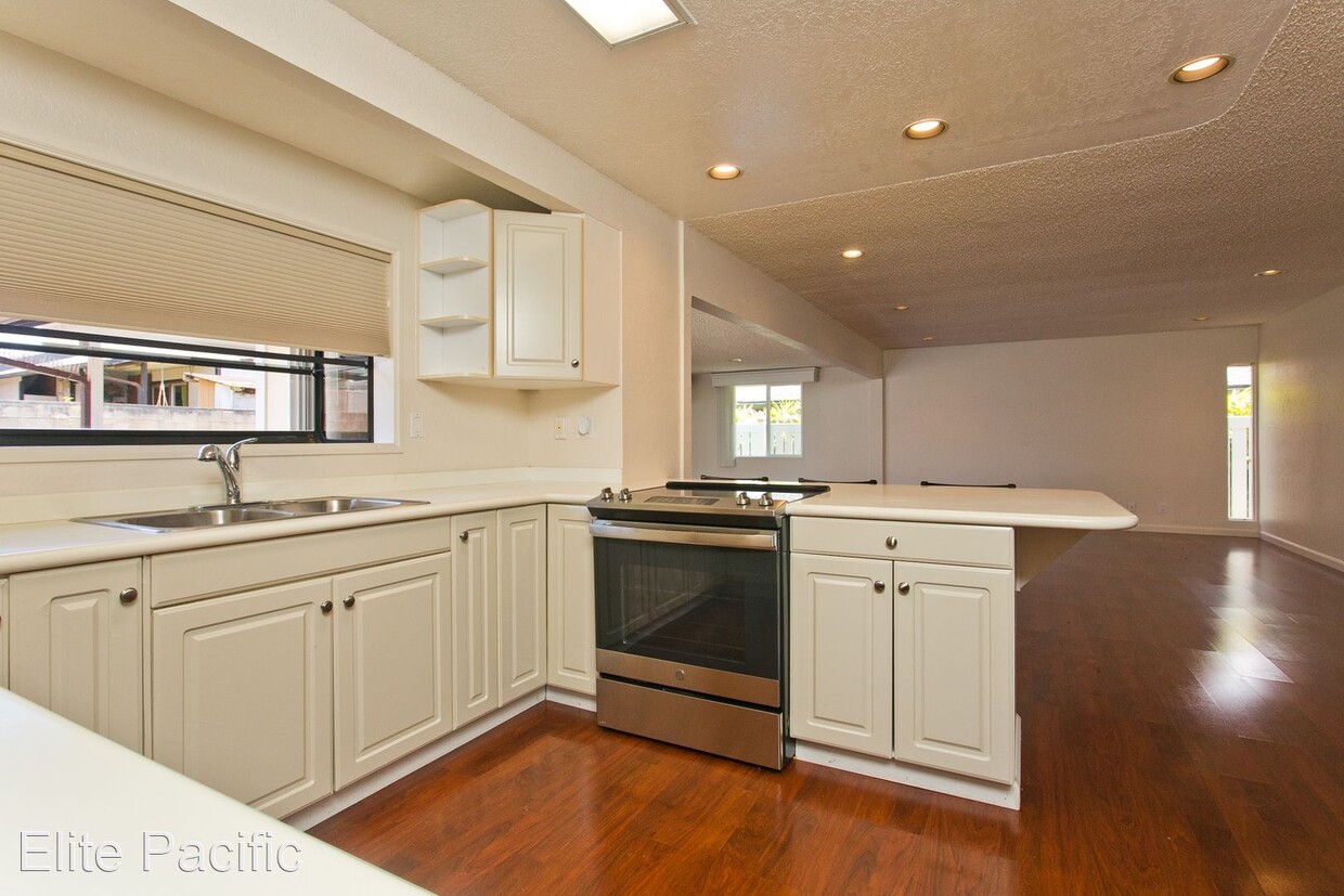 Primary Photo - 3 br, 2 bath House - 95-877 Makaunulau St