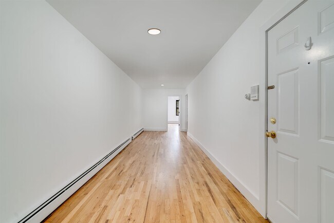 Foto del edificio - 216 Jefferson St