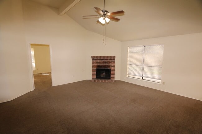 Building Photo - 10031 Red Wolf Ln