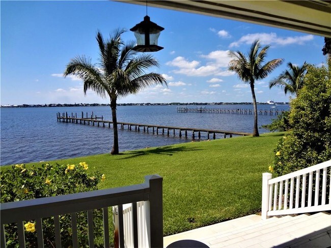 Foto del edificio - 1530 NE Dixie Hwy