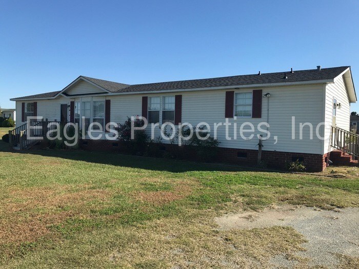 Primary Photo - 140 Winding Lane La Grange, NC 28551