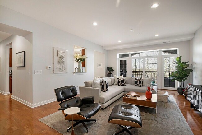 Foto del edificio - 1800 Amberley Ct