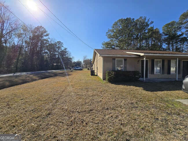 Building Photo - 416 S Ashley St