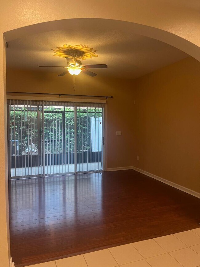 Building Photo - 13001 Surfside Dr