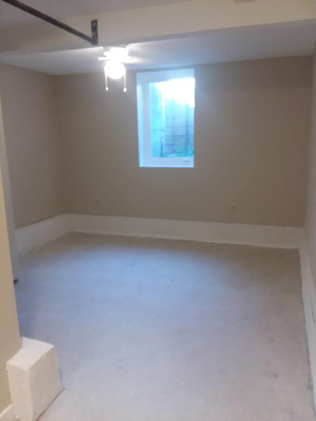 large bedroom - 3014 West St