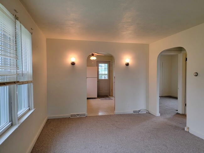 Foto del edificio - 727 N Hanover St