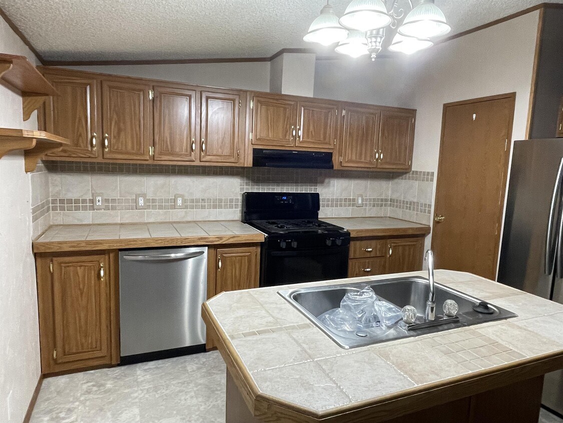 230 N 2nd St, Berthoud, CO 80513 House Rental in Berthoud, CO