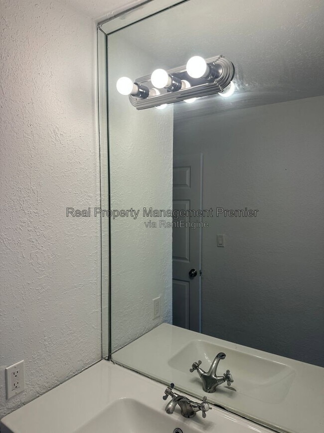 Foto del edificio - 2268 SW 81st Ave
