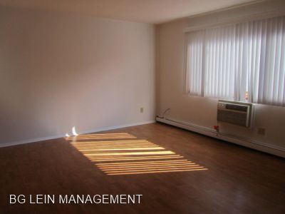 Building Photo - 646 S Hawley Rd