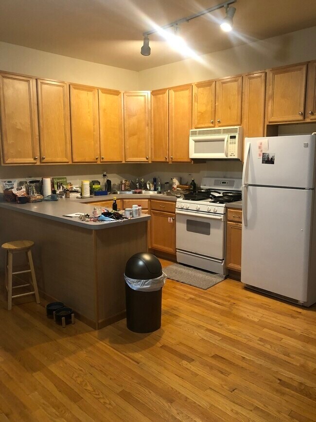 Foto del edificio - 1133 E 61st St