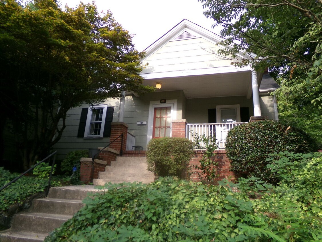 Primary Photo - Close to School of the Arts