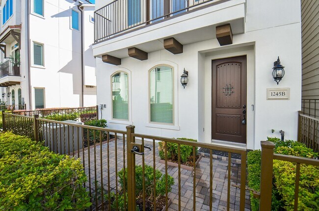 Foto del edificio - 1245 Bonner St