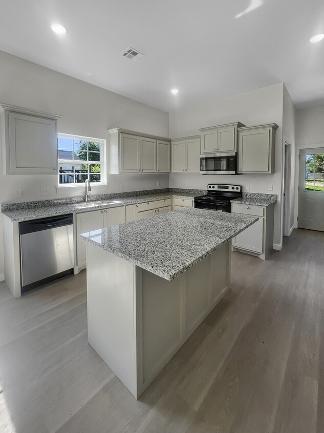 Foto principal - 809 SW Summit Ave