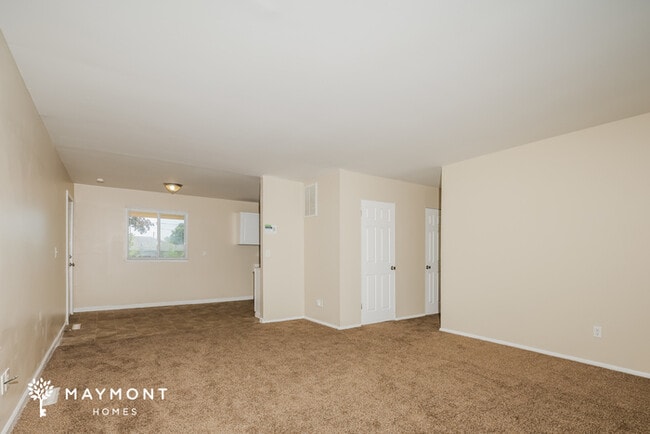 Building Photo - 306 Stubbs Dr