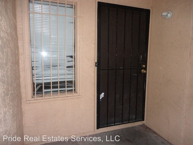 Building Photo - 2690 N 43rd Ave