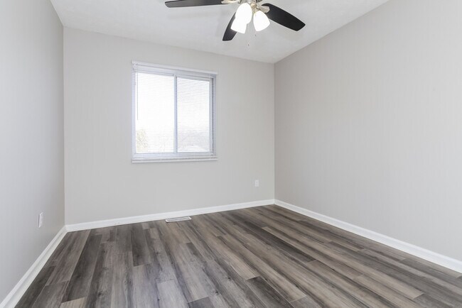 Foto del edificio - 1408 Graymont Ct