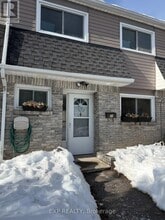 Building Photo - 2050 Upper Middle Rd