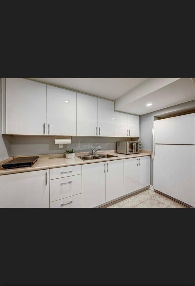 Building Photo - 41 Princeton Ter