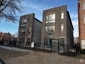 Building Photo - 4156 S Michigan Ave