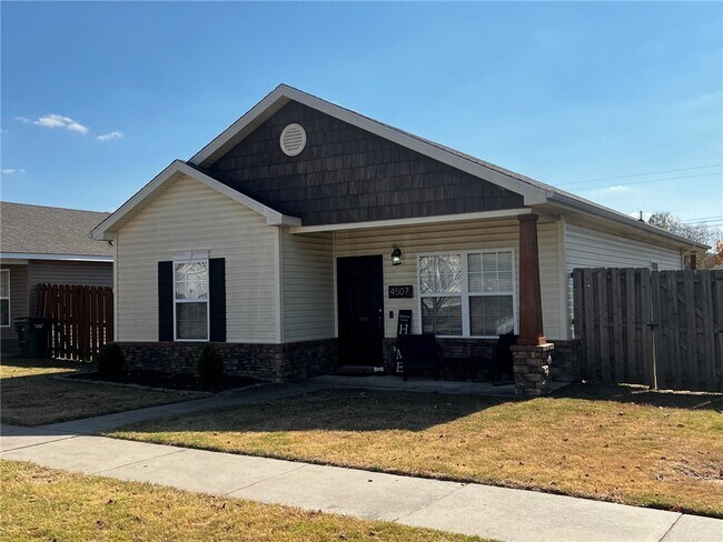 Foto del edificio - 4507 W Sweetgum Ln