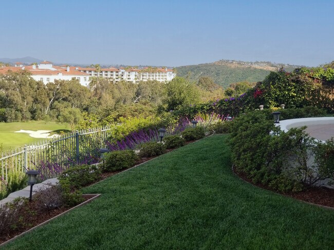 Building Photo - 7132 Aviara Dr