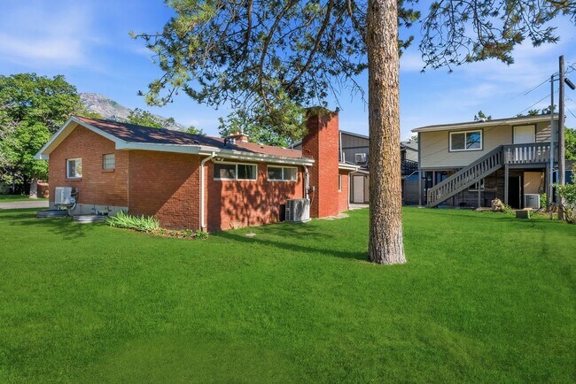 Foto del edificio - 189 N 300 E
