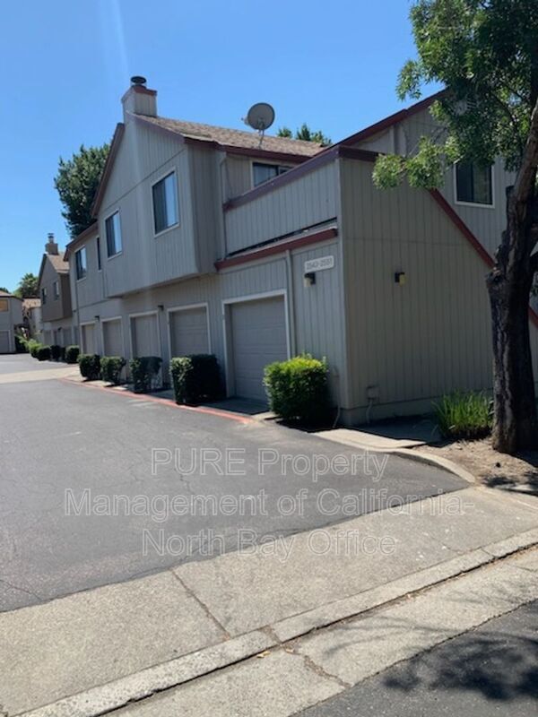 Primary Photo - 2549 Westberry Dr
