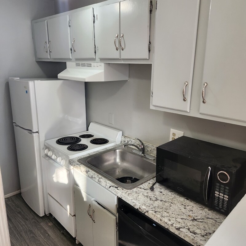 Foto principal - 926 Southbridge St