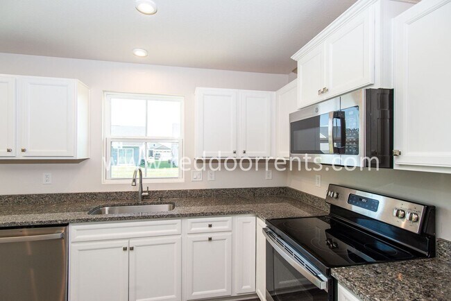 Building Photo - Coming Soon! Experience luxury living at i...
