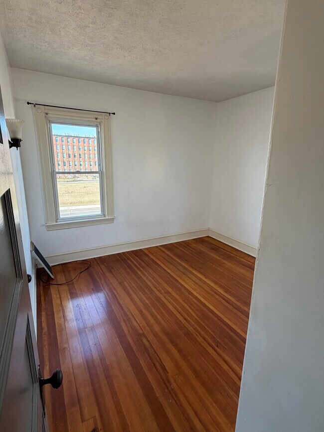 Foto del edificio - 168 Brownell St