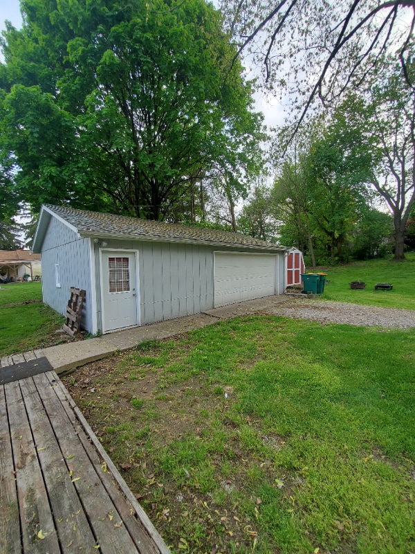 Building Photo - 135 Whitlock St