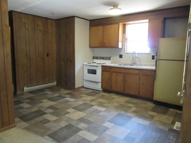 Building Photo - 3264 Mccoy Rd