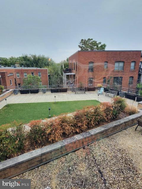 Foto del edificio - 1375 Kenyon St NW