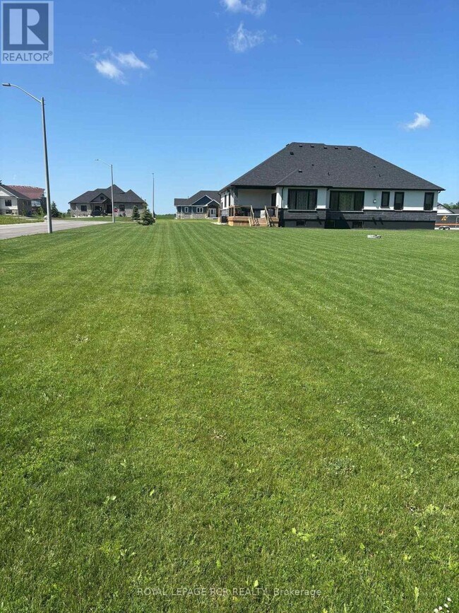 Building Photo - 117 Parker Dr