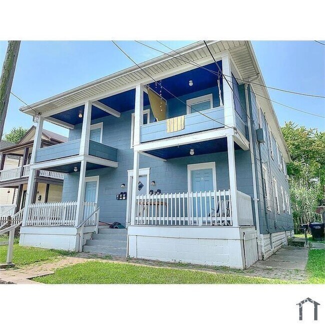 Photo - 137 W 66th St Apartment