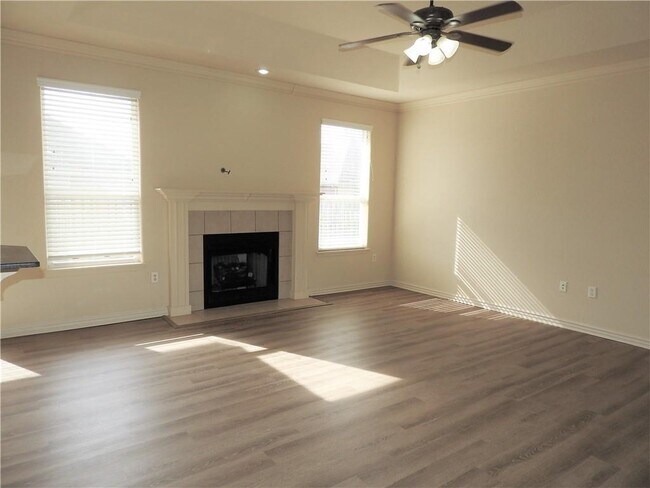 Foto del edificio - 420 Torino Pl