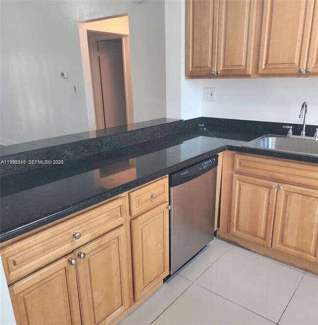 Foto del edificio - 8059 SW 21st Ct