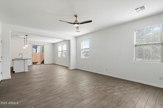 Foto del edificio - 25101 N 141st Ave