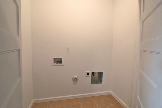 Foto del edificio - 130 Summerlin Ln