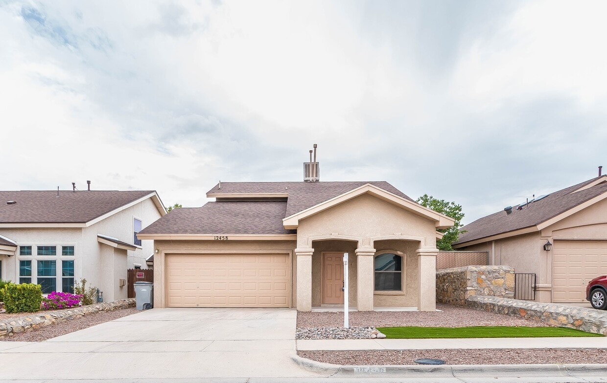 Foto principal - Fabulous home in East El Paso!!