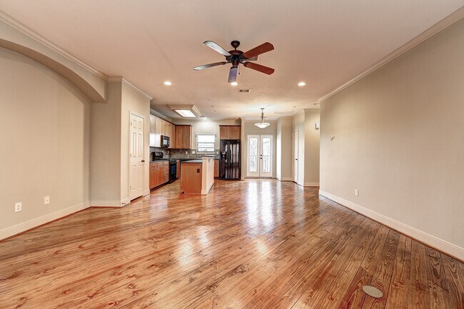 Foto del edificio - 2424 Navigation Blvd