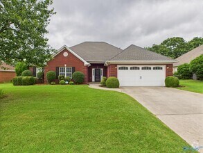 Building Photo - 122 Bellingham Dr