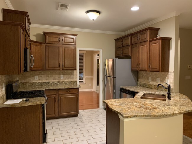 Building Photo - 1555 Ridgemill Terrace