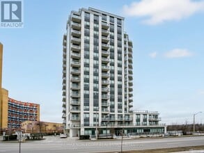 Building Photo - 840 Queens Plate Dr