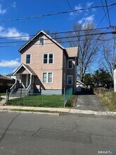 Building Photo - 82-84-84 Glendale Ave