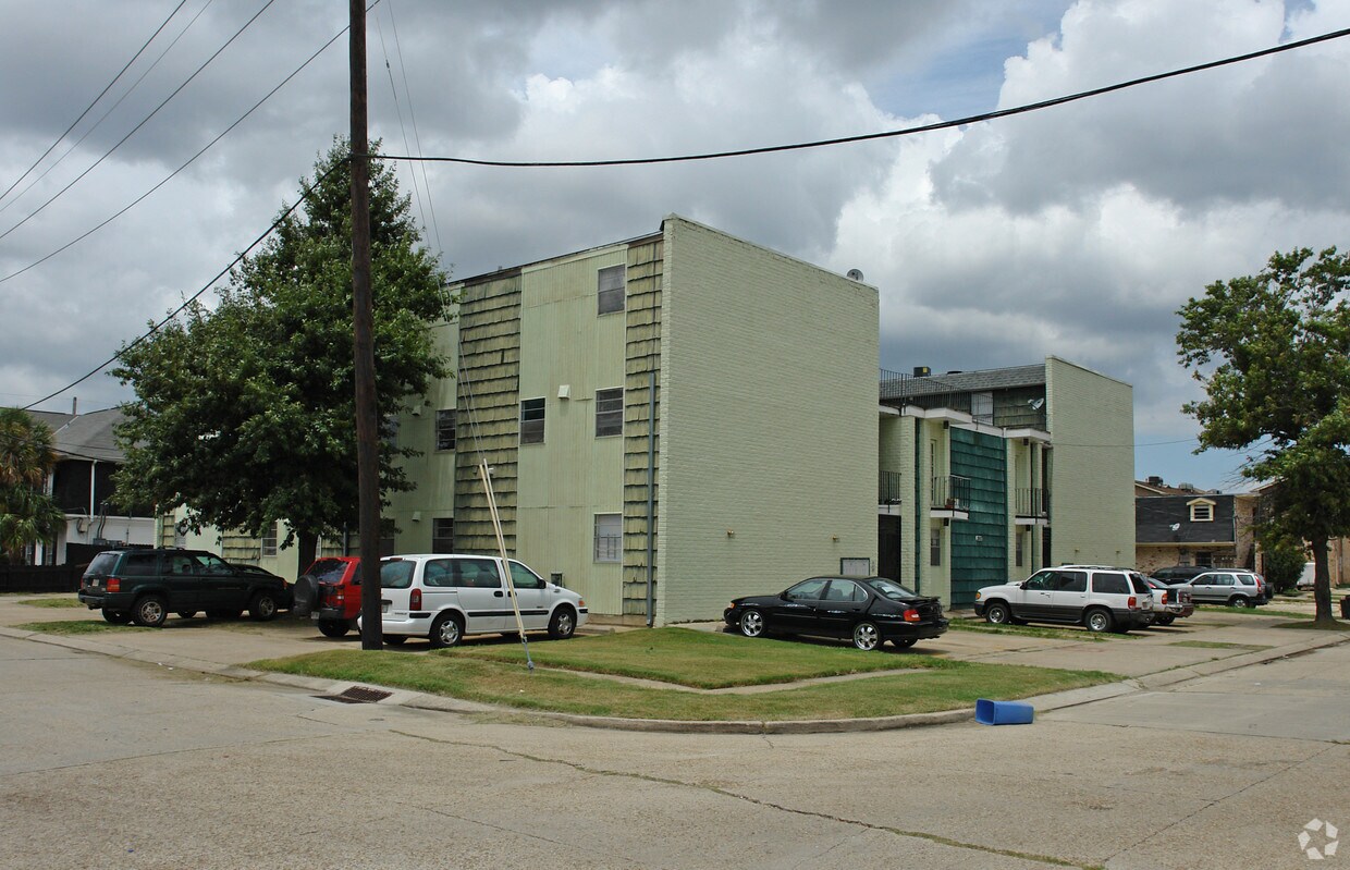 Foto principal - 2900 Independence St