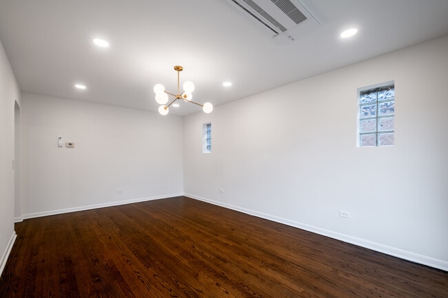 Foto del edificio - 5224 N Cicero Ave