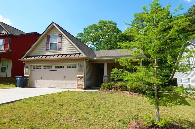 Foto del edificio - 161 Tiara Ridge Ln