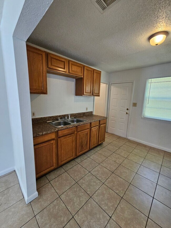 Foto del edificio - Moss Point 2 Bedroom